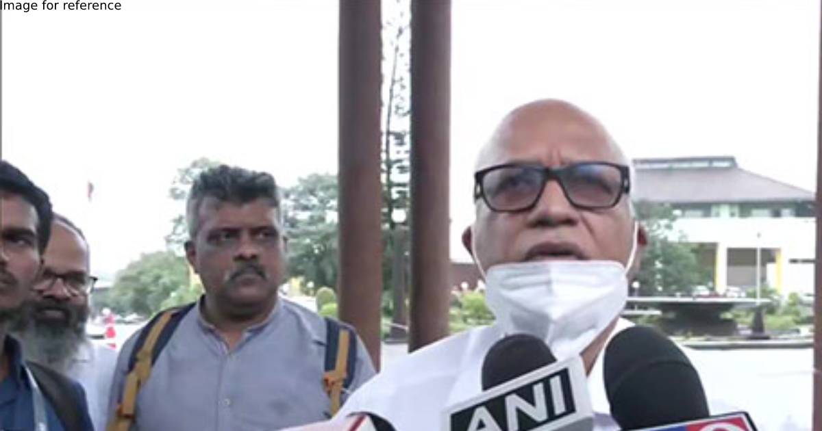 I am in Congress: Digambar Kamat after defection allegations